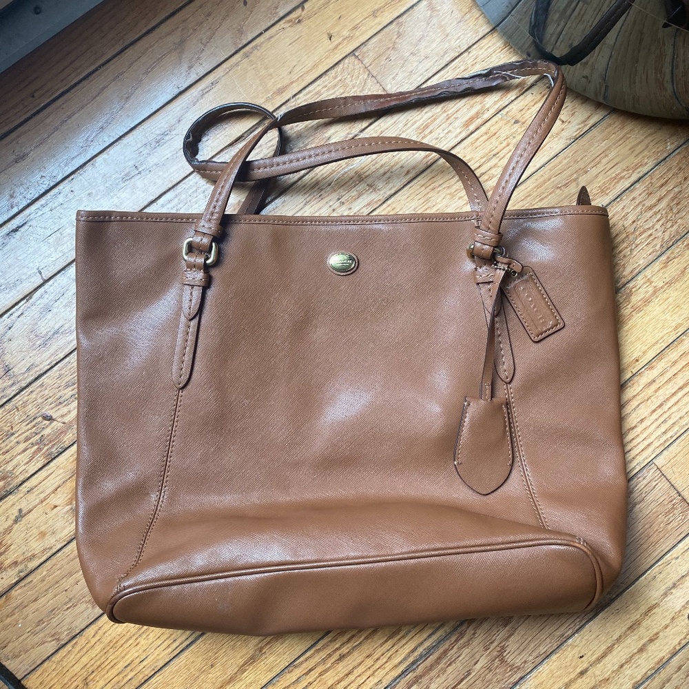 Coach Ava Chain Tote